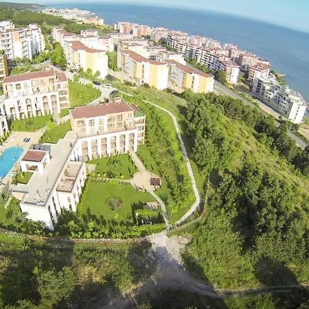 아파트 Noks - Menada