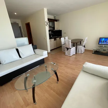 Noks - Menada Apartment